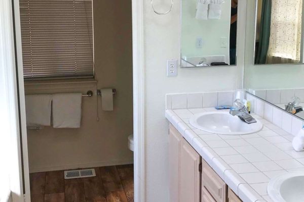 Hotel TICABOO LODGE LAKE POWELL (Laketown)